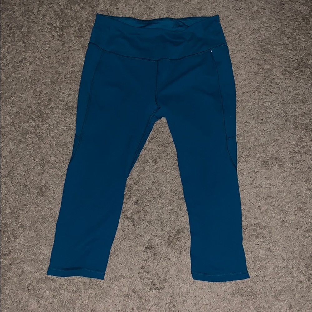 CALIA by Carrie Underwood leggings